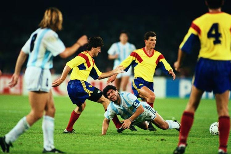 Duelul meciului România – Argentian s-a dat între Maradona şi Hagi, chiar dacă paznicul lui Diego s-a numit Rotariu.